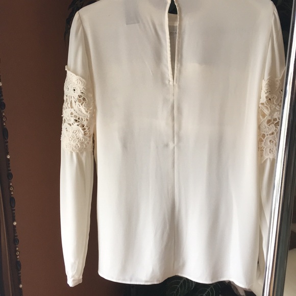 Express Top/blouse - Picture 3 of 5